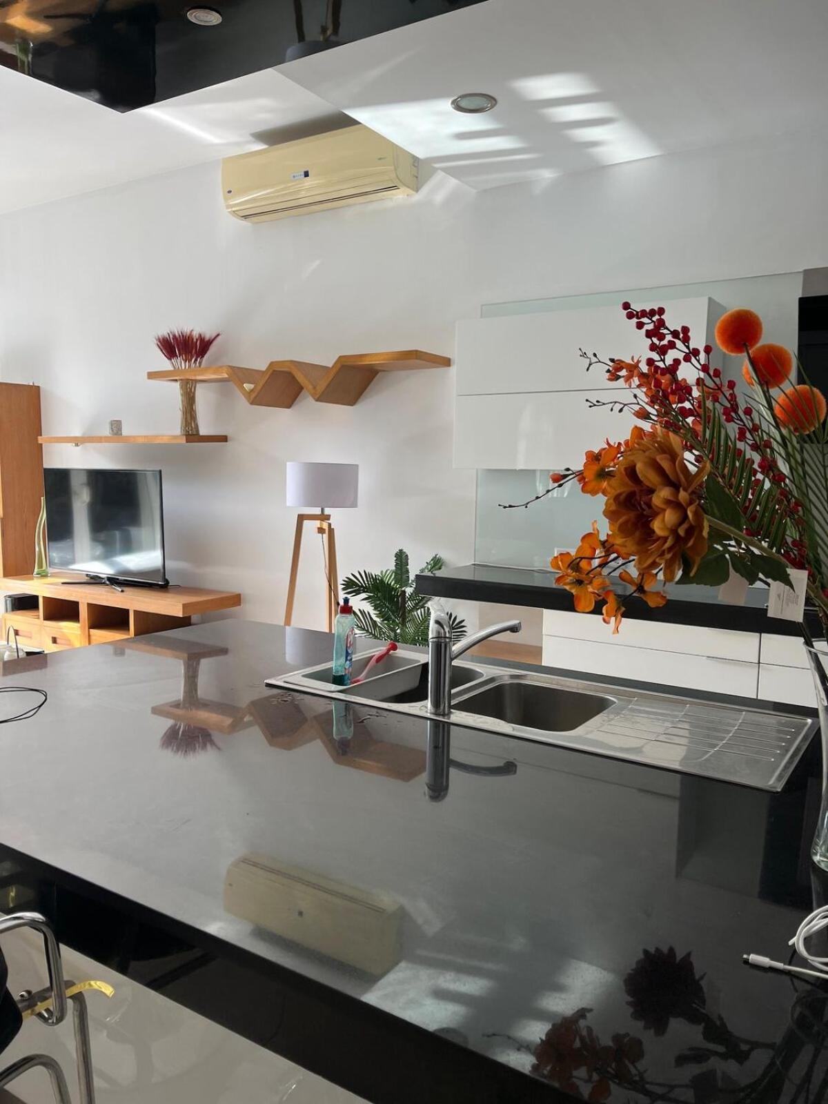 Cool 4br New With Pool & Elevator Villa