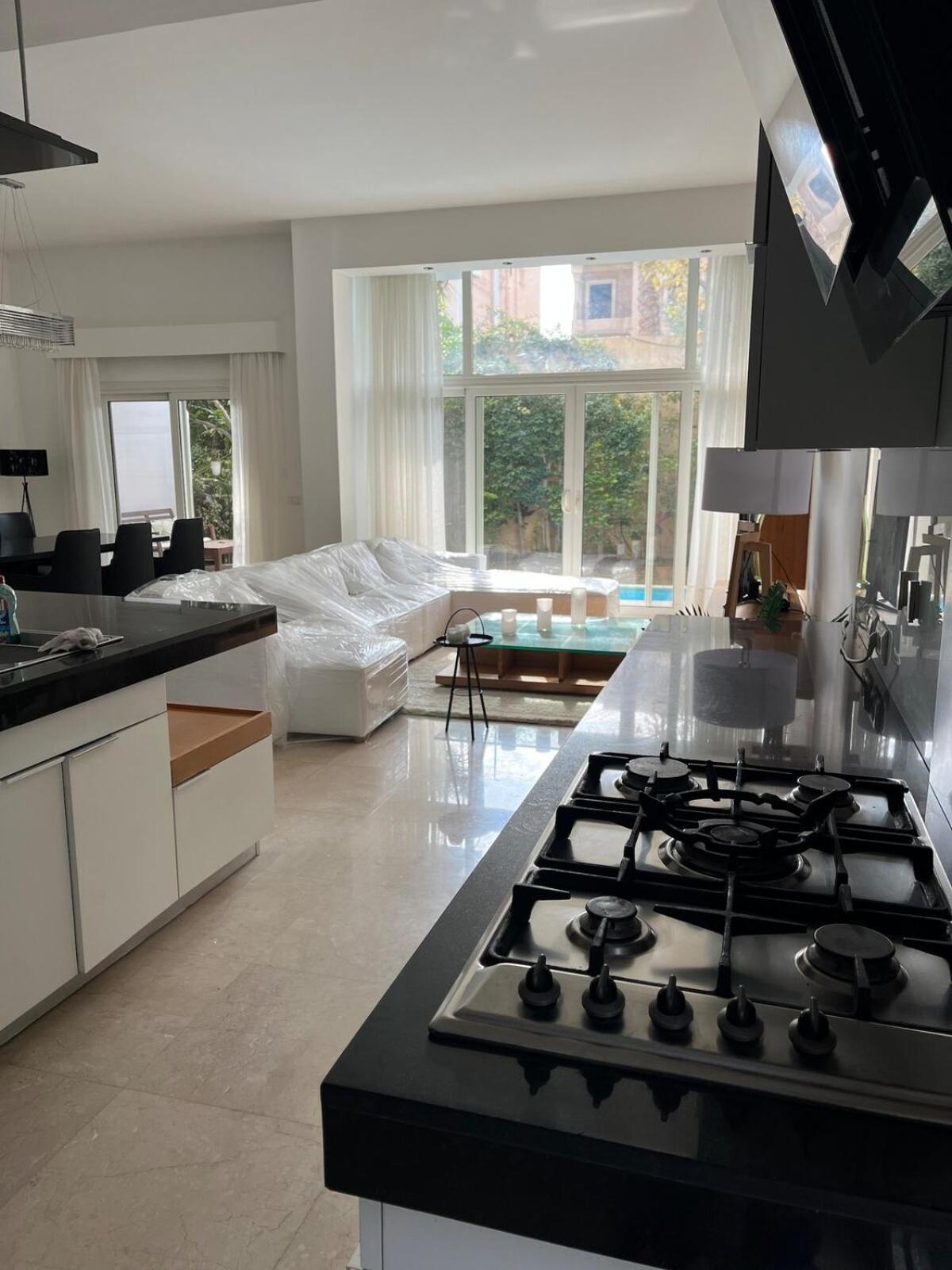 Villa Cool 4br New With Pool & Elevator El Cairo